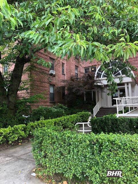 2140 Knapp St. - Photo 1