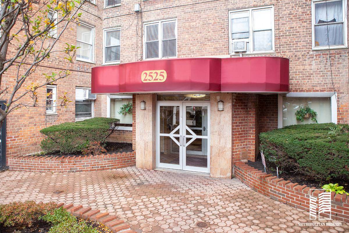 2525 Nostrand Ave - Photo 1