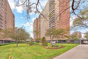 460 Neptune Ave - Photo 1