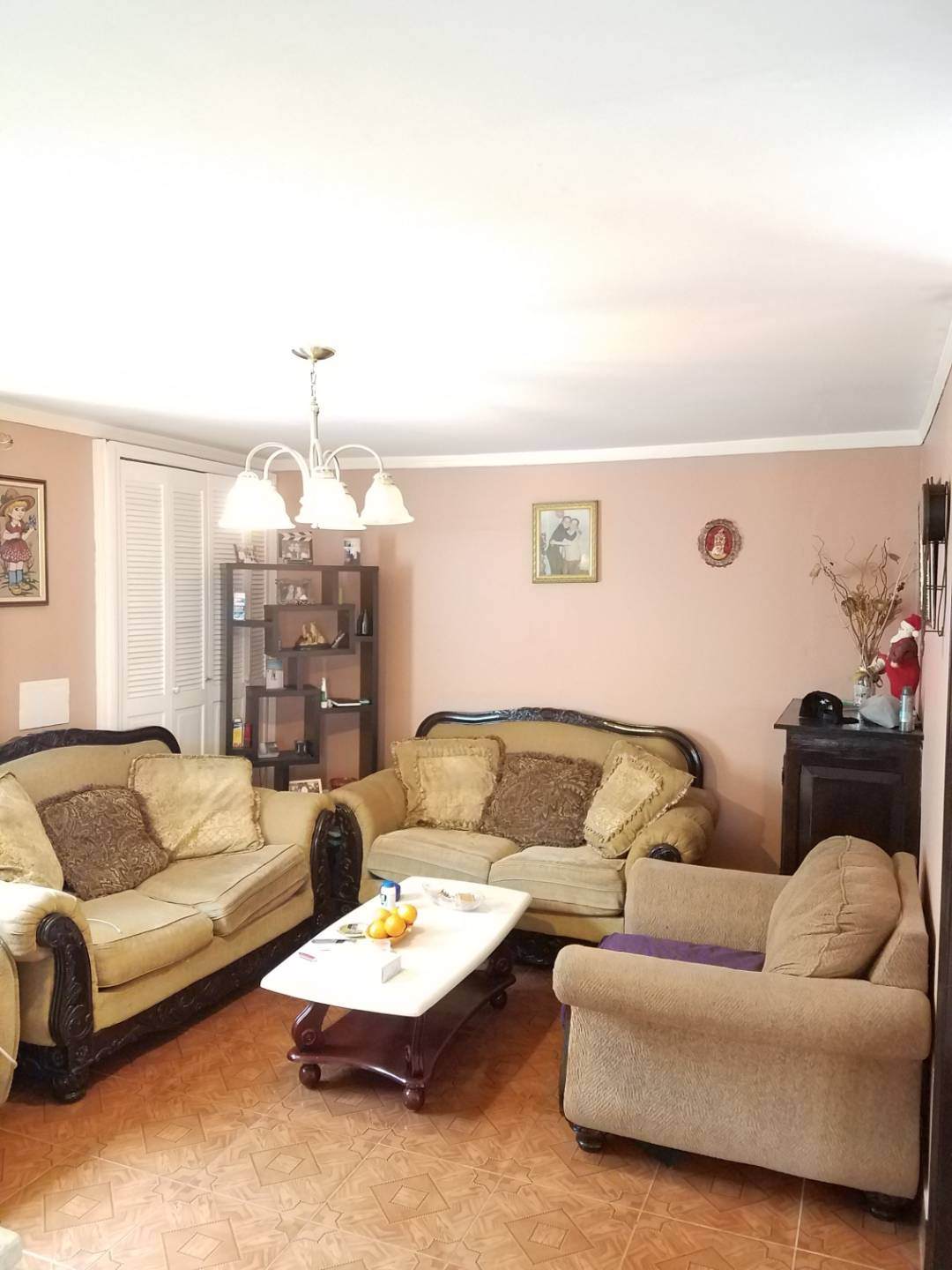 1027 Hylan Boulevard - Photo 1