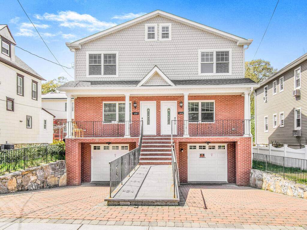 129 Crescent Place - Photo 1