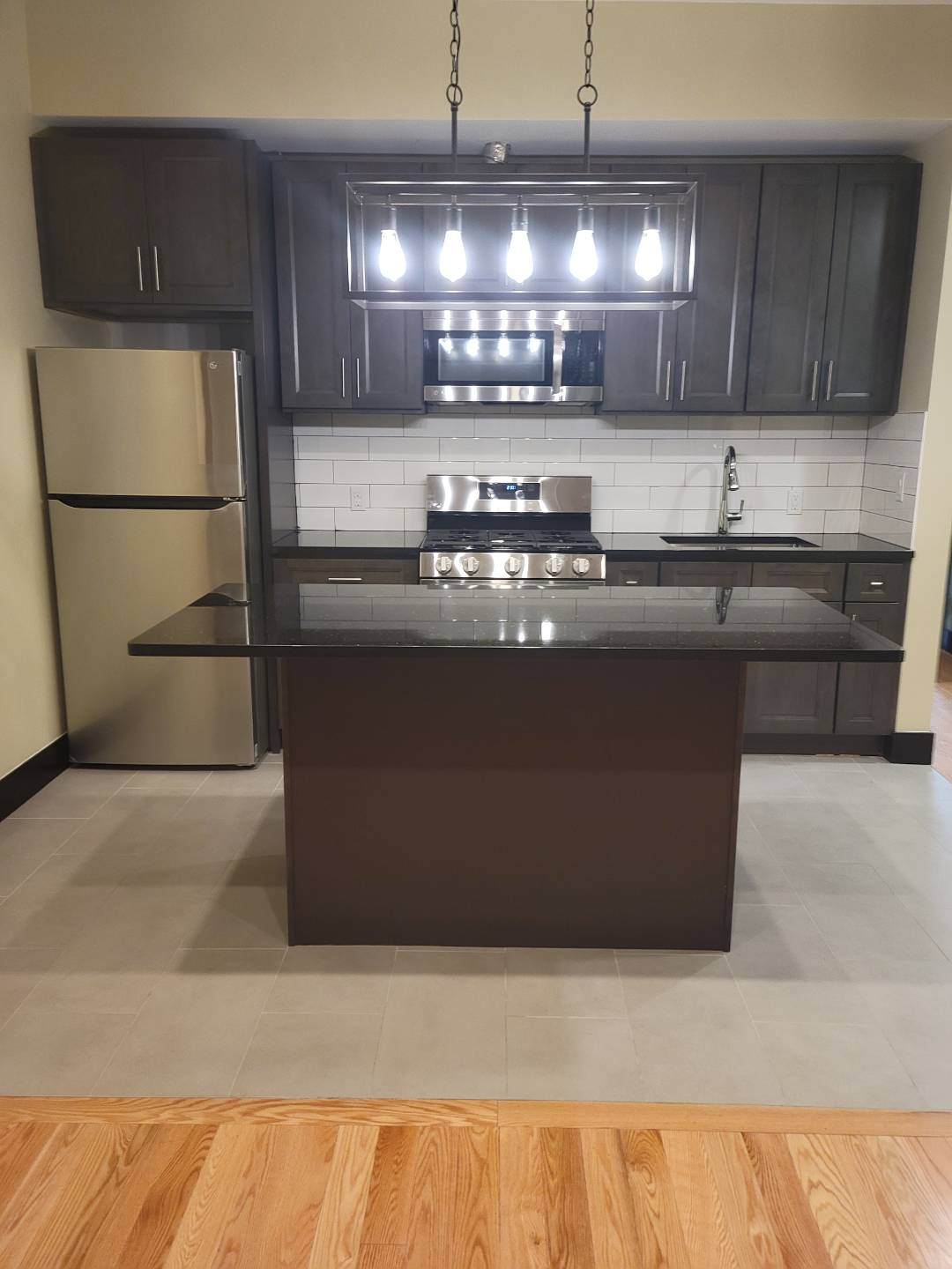 483 New Jersey Ave - Photo 1