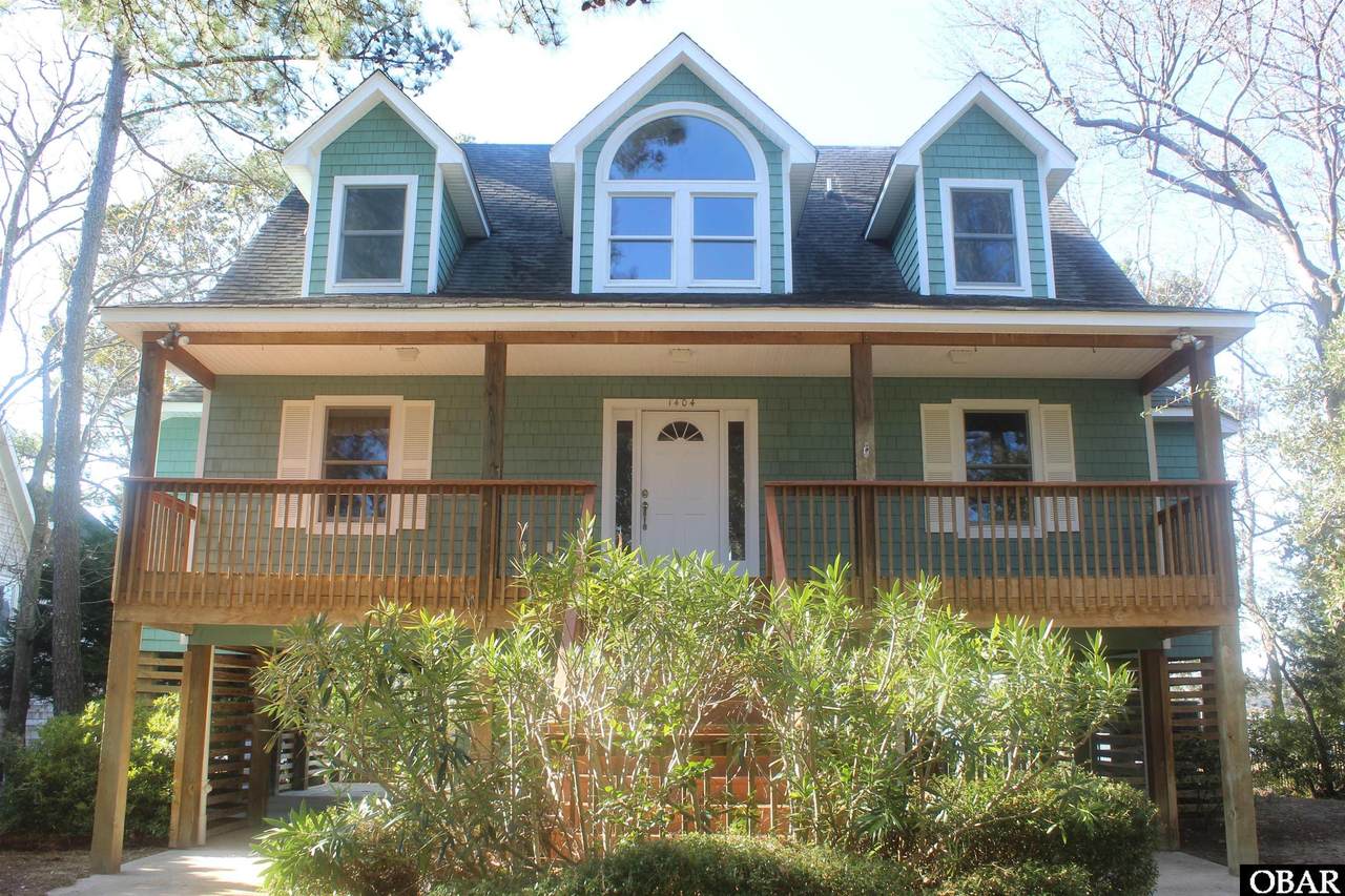 1404 Captains Circle - Photo 1