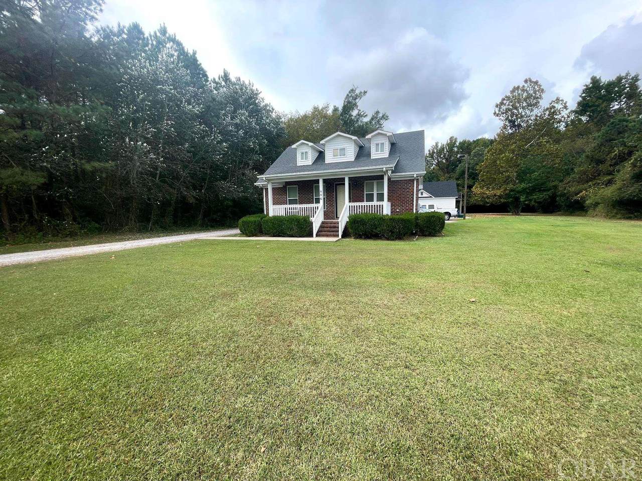 406 Old Swamp Road - Photo 1