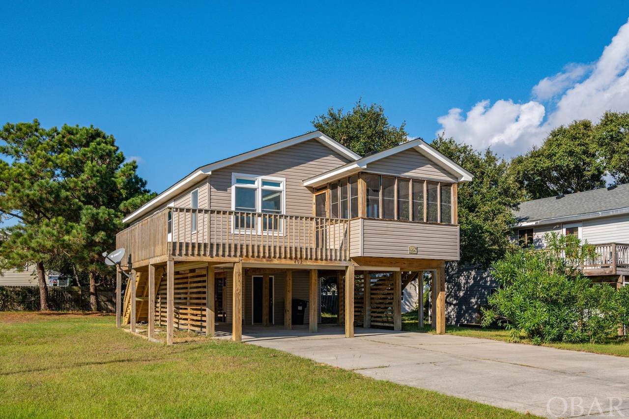 402 Clam Shell Drive - Photo 1