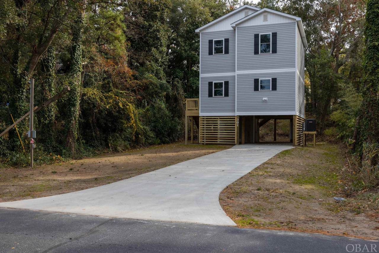 301 Sir Chandler Drive - Photo 1