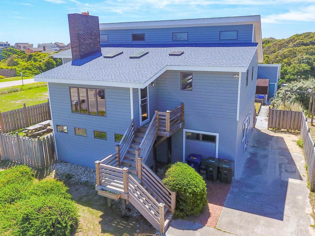 207 Gallery Row - Photo 1