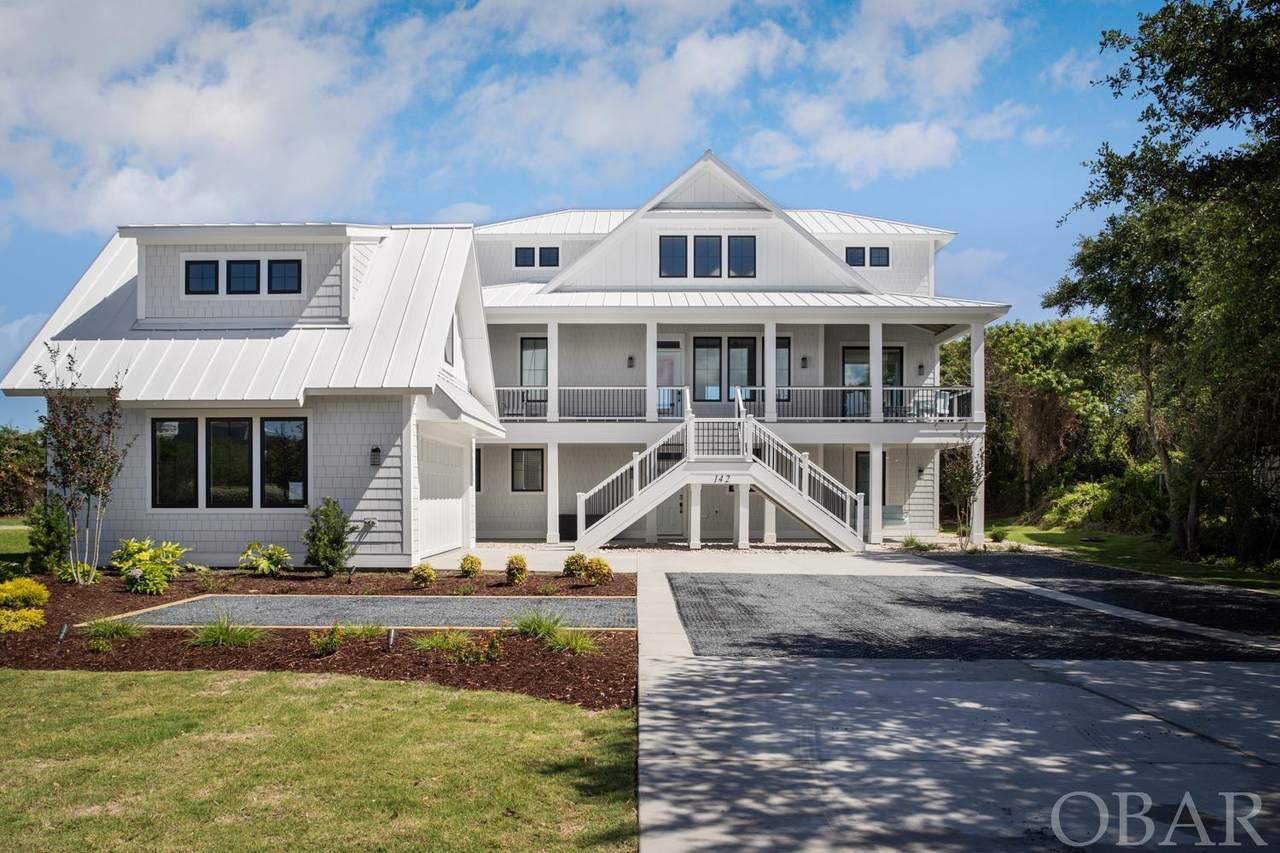 142 Dune Road - Photo 1