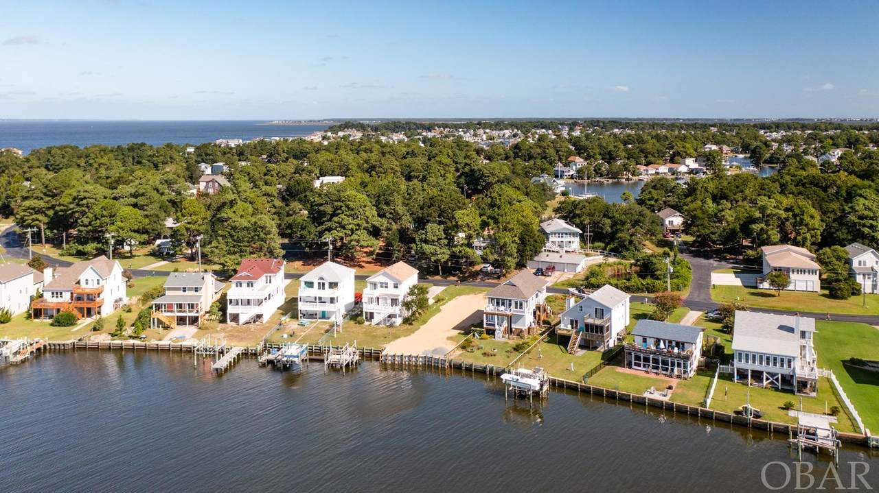 805 Harbour View Drive - Photo 1