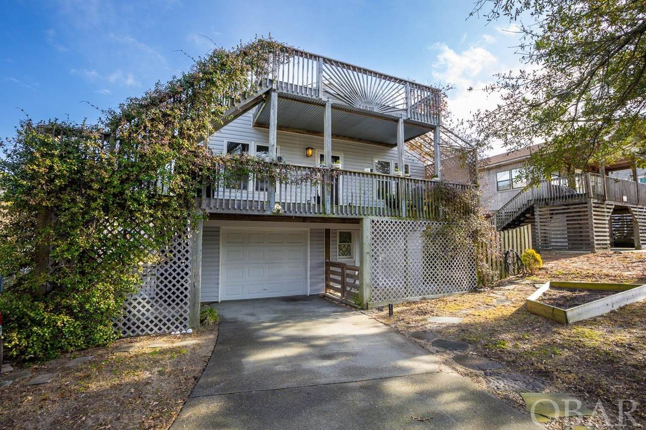 1813 Sioux Street - Photo 1
