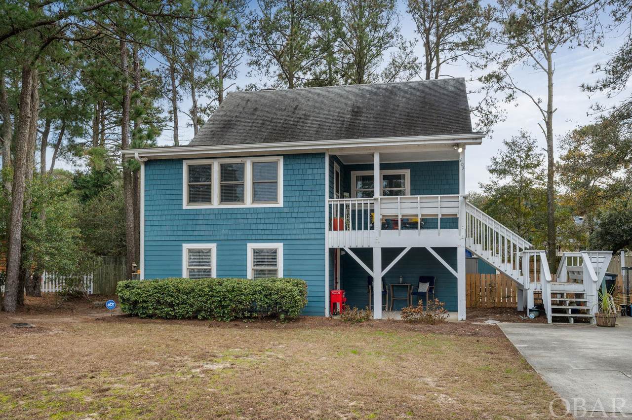 607 Cedar Drive - Photo 1
