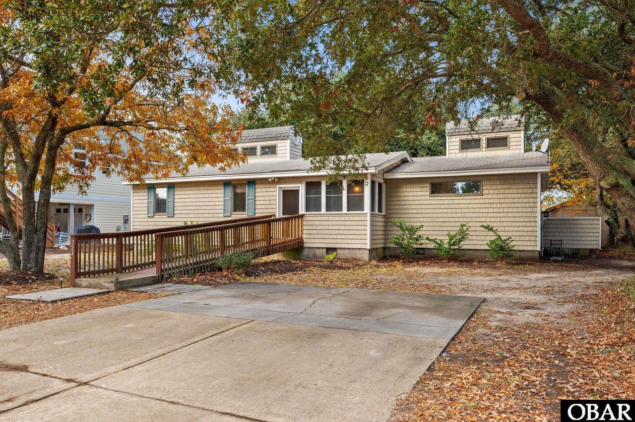 324 Walker Street - Photo 1