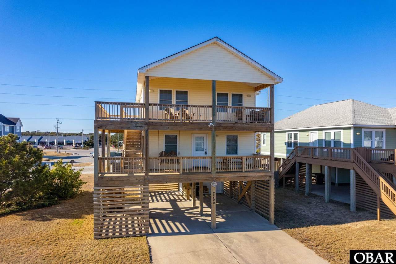 2300 Raymond Avenue - Photo 1