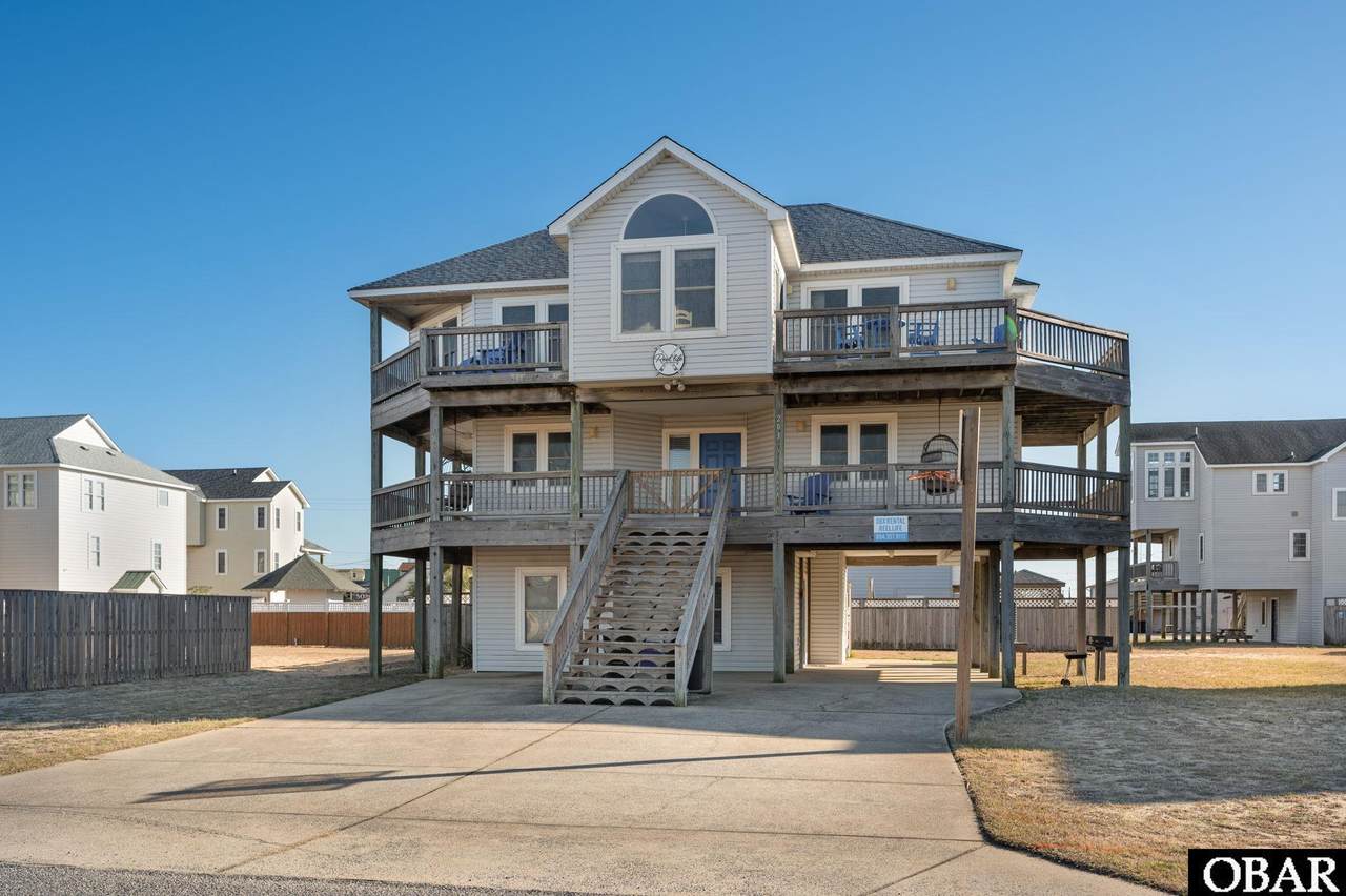 203 Carlton Avenue - Photo 1