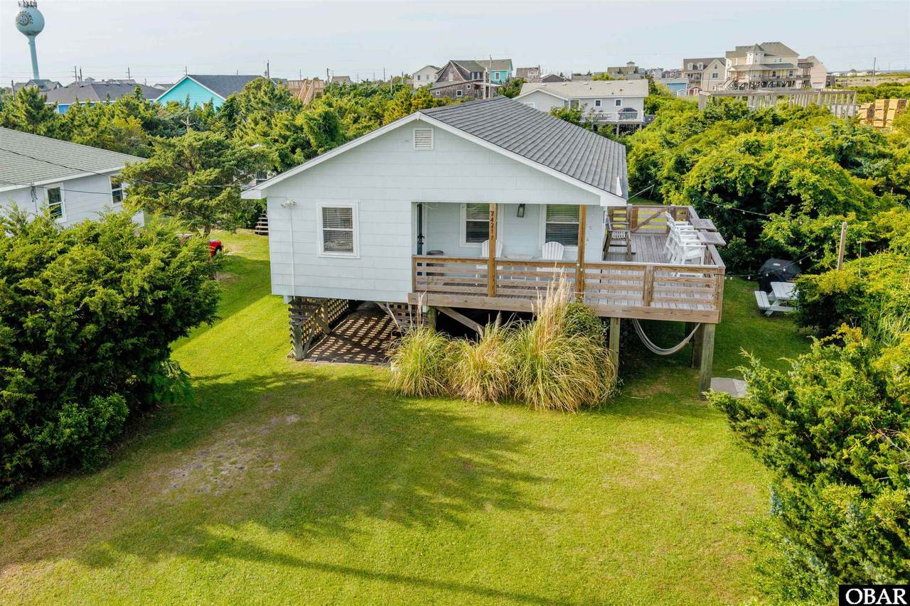 24217 Holiday Boulevard - Photo 1