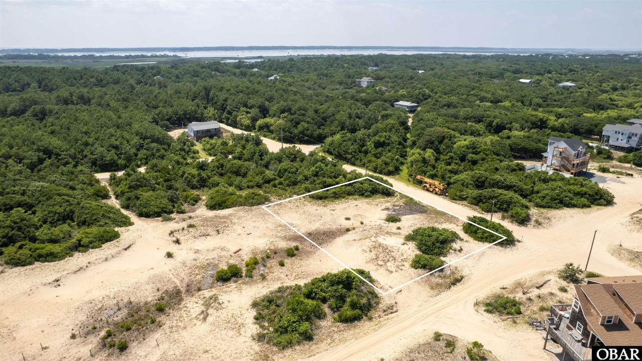 1998 Sandpiper Road - Photo 1