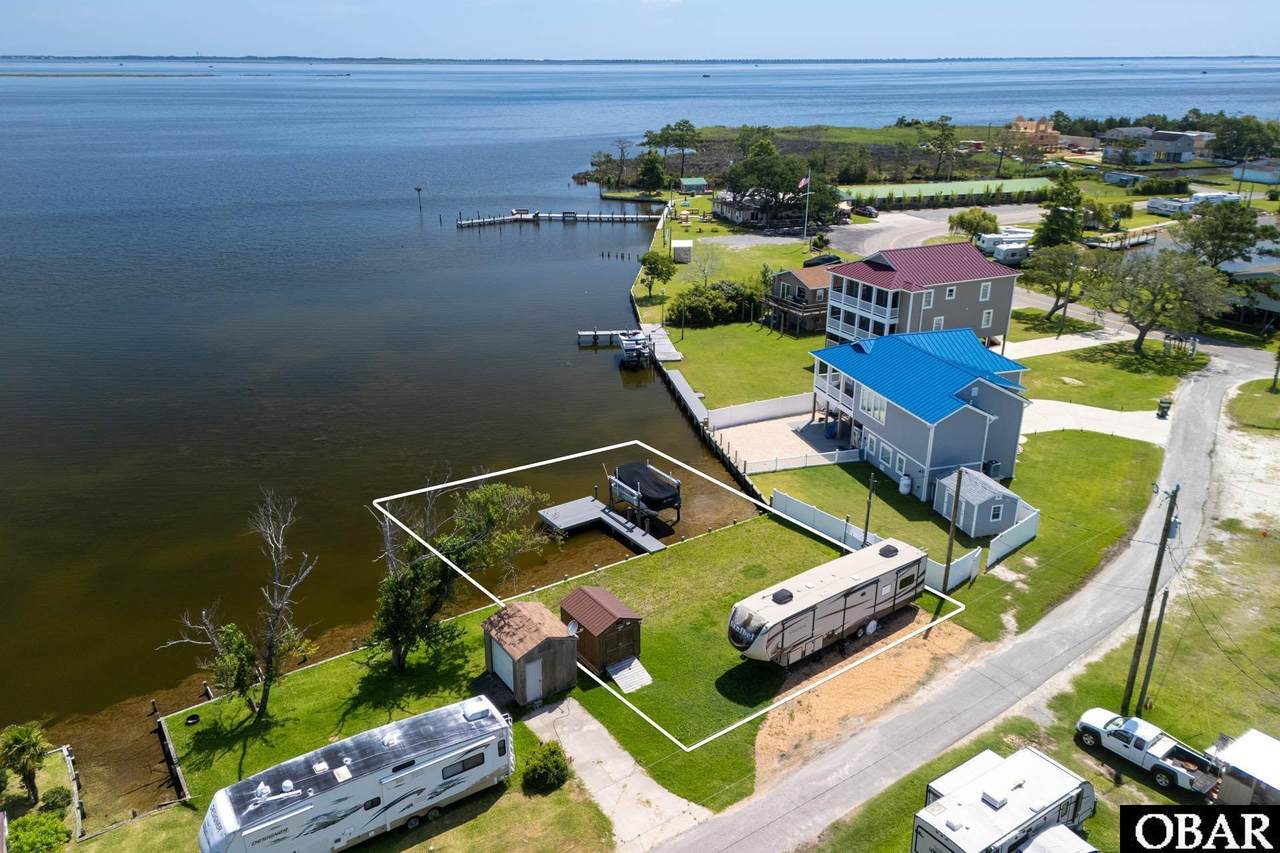 102 Sea Horse Lane - Photo 1