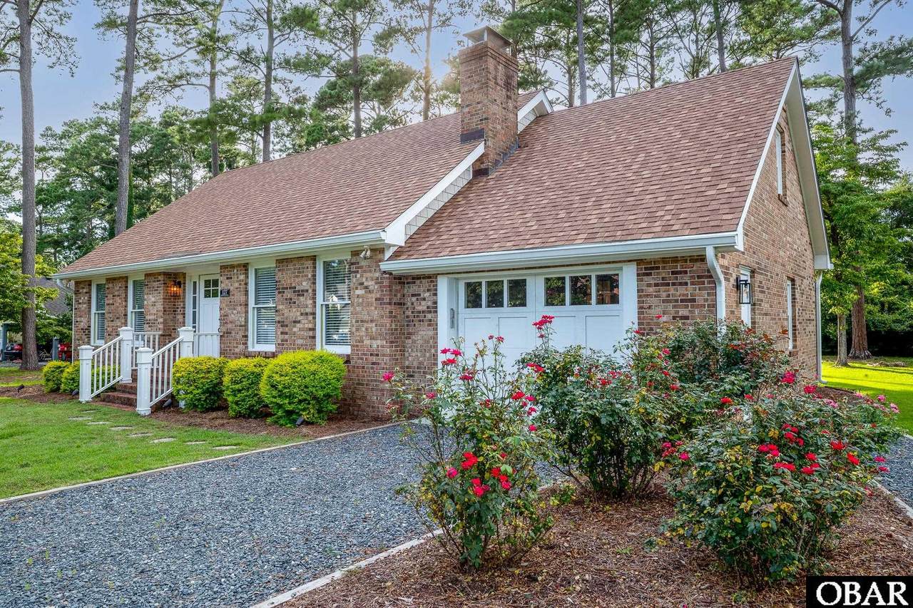 127 Brakewood Road - Photo 1