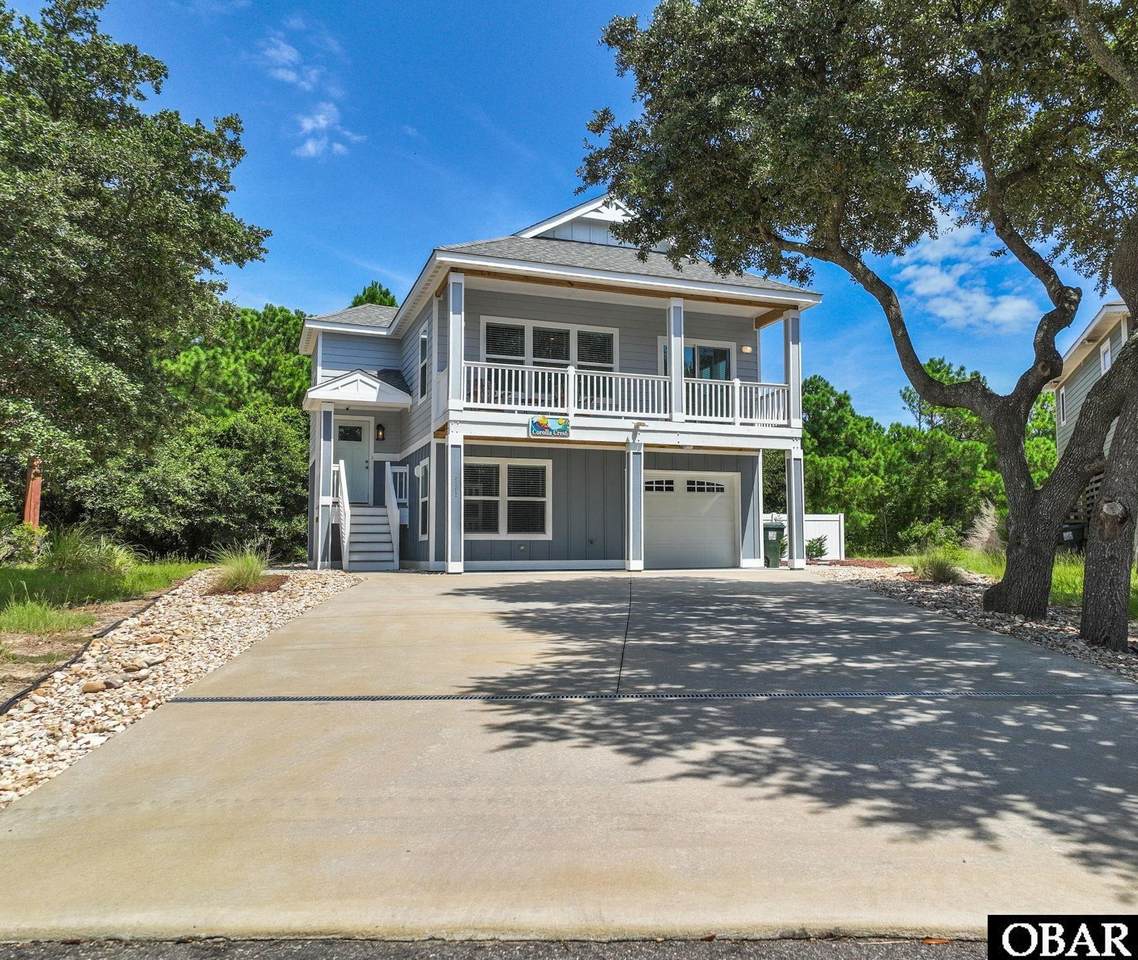 961 Sunset Crescent - Photo 1