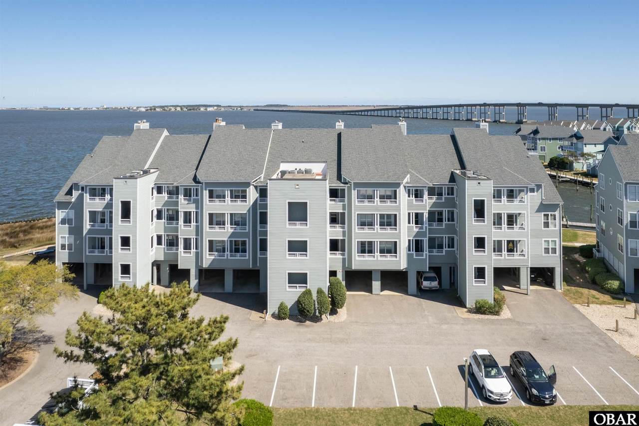 921 Pirates Way - Photo 1