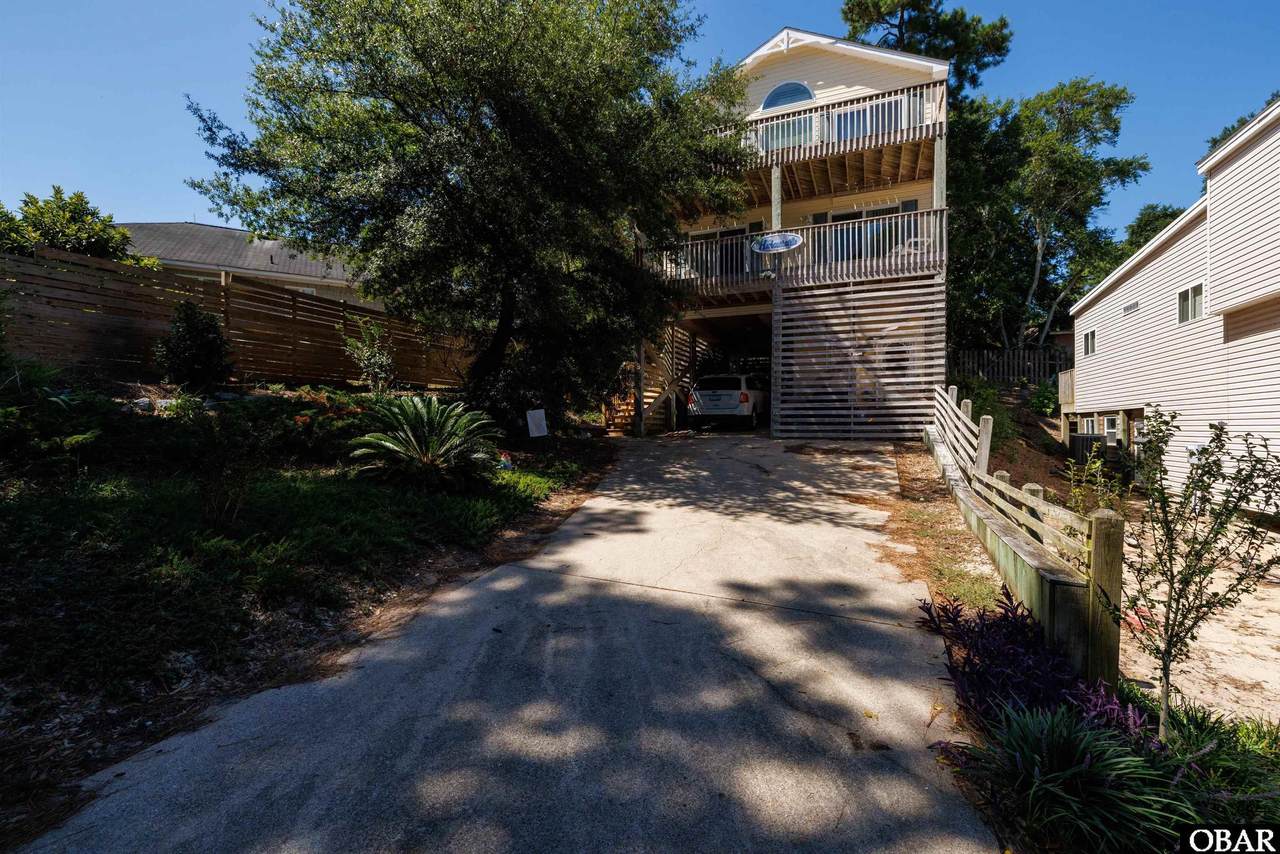 313 Sir Chandler Drive - Photo 1