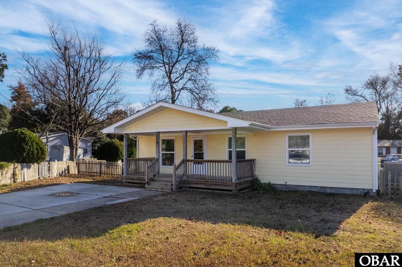 996 Driftwood Drive - Photo 1