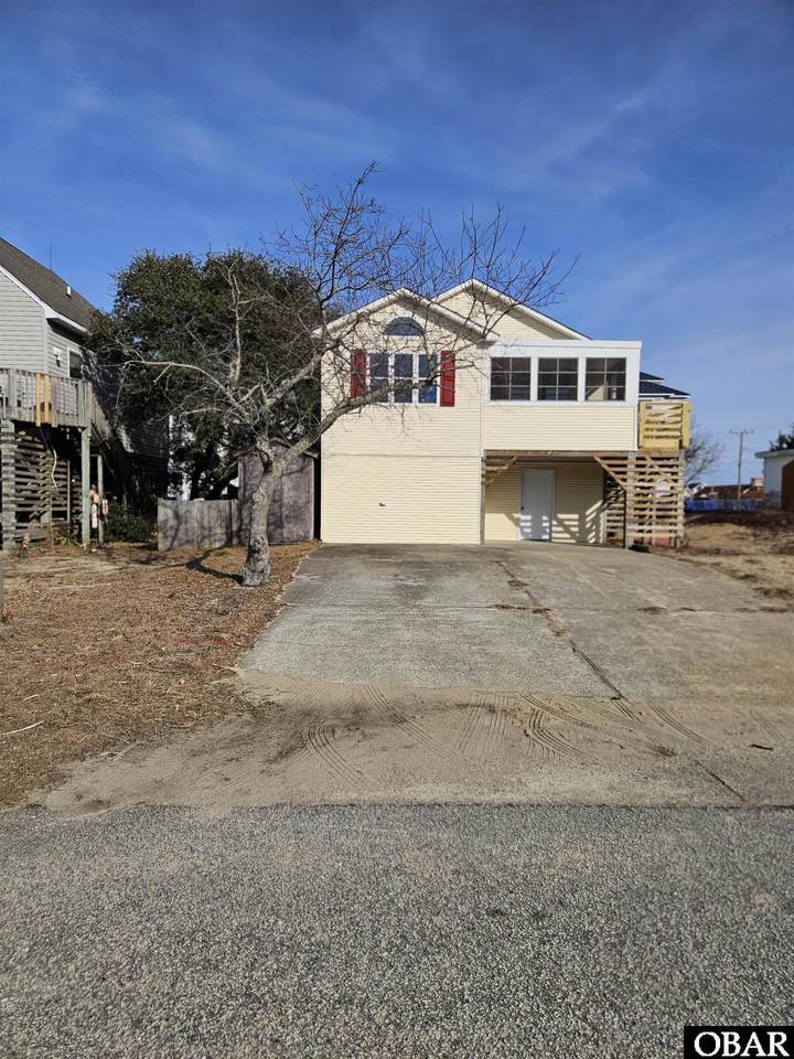 6321 Bobwhite Avenue - Photo 1