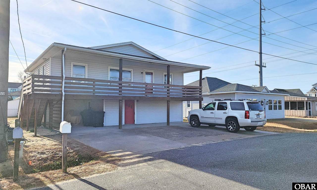 105 Charlotte Street - Photo 1