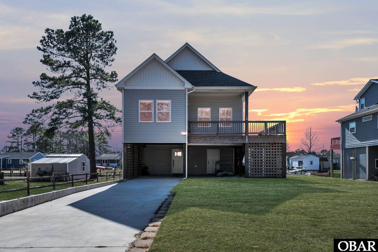 105 Barracuda Street - Photo 1