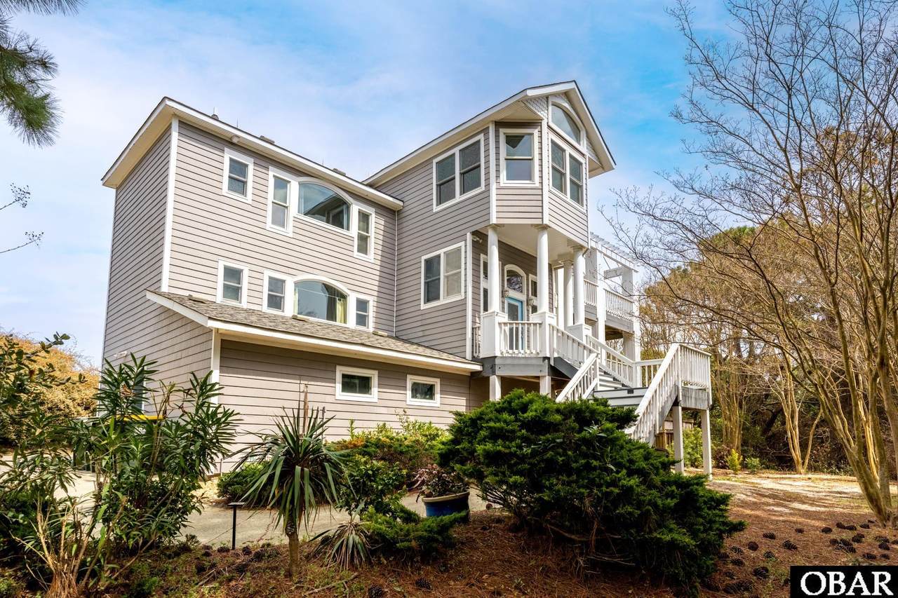 1055 Corolla Drive - Photo 1