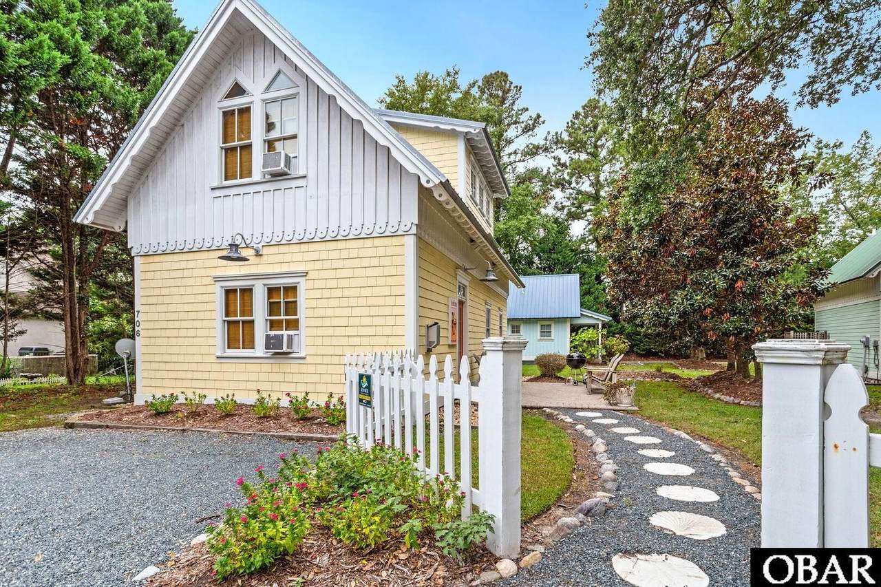 706 Wingina Avenue - Photo 1