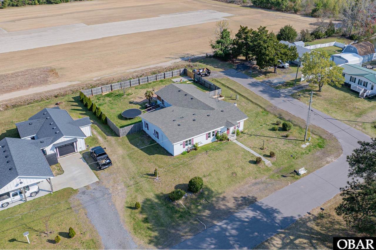 100 Larry Avenue - Photo 1