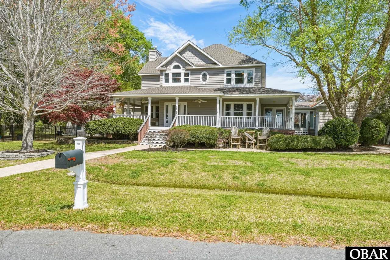105 Waterside Drive - Photo 1