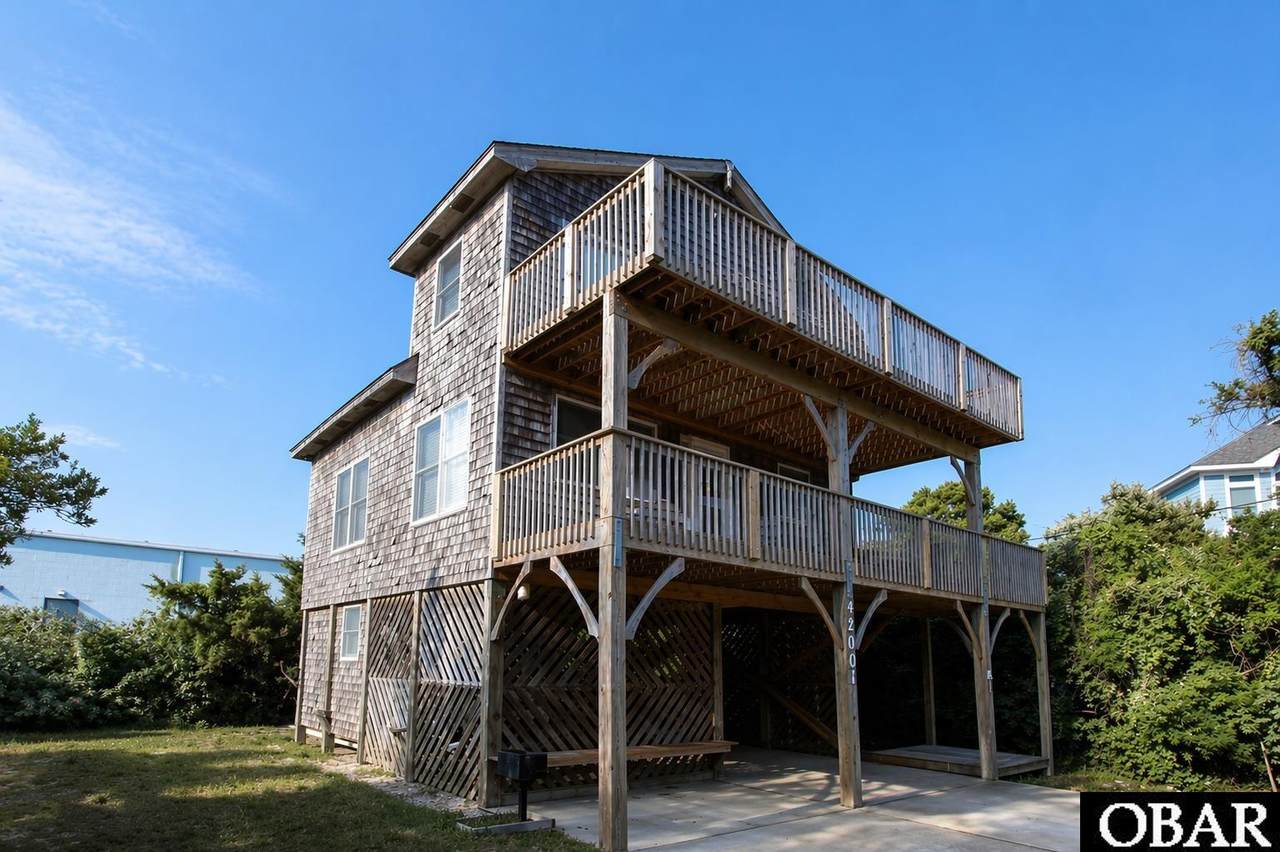 42001 Cedar Circle - Photo 1
