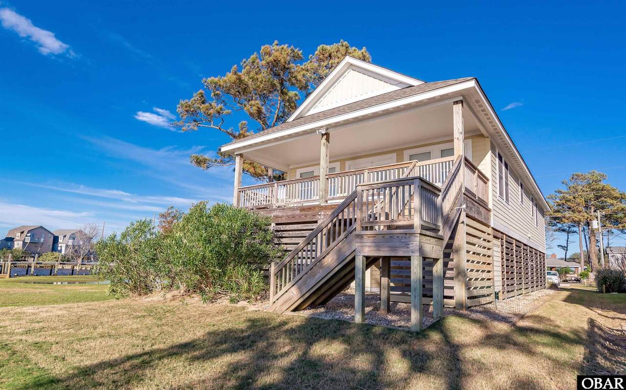 2052 Bay Drive - Photo 1