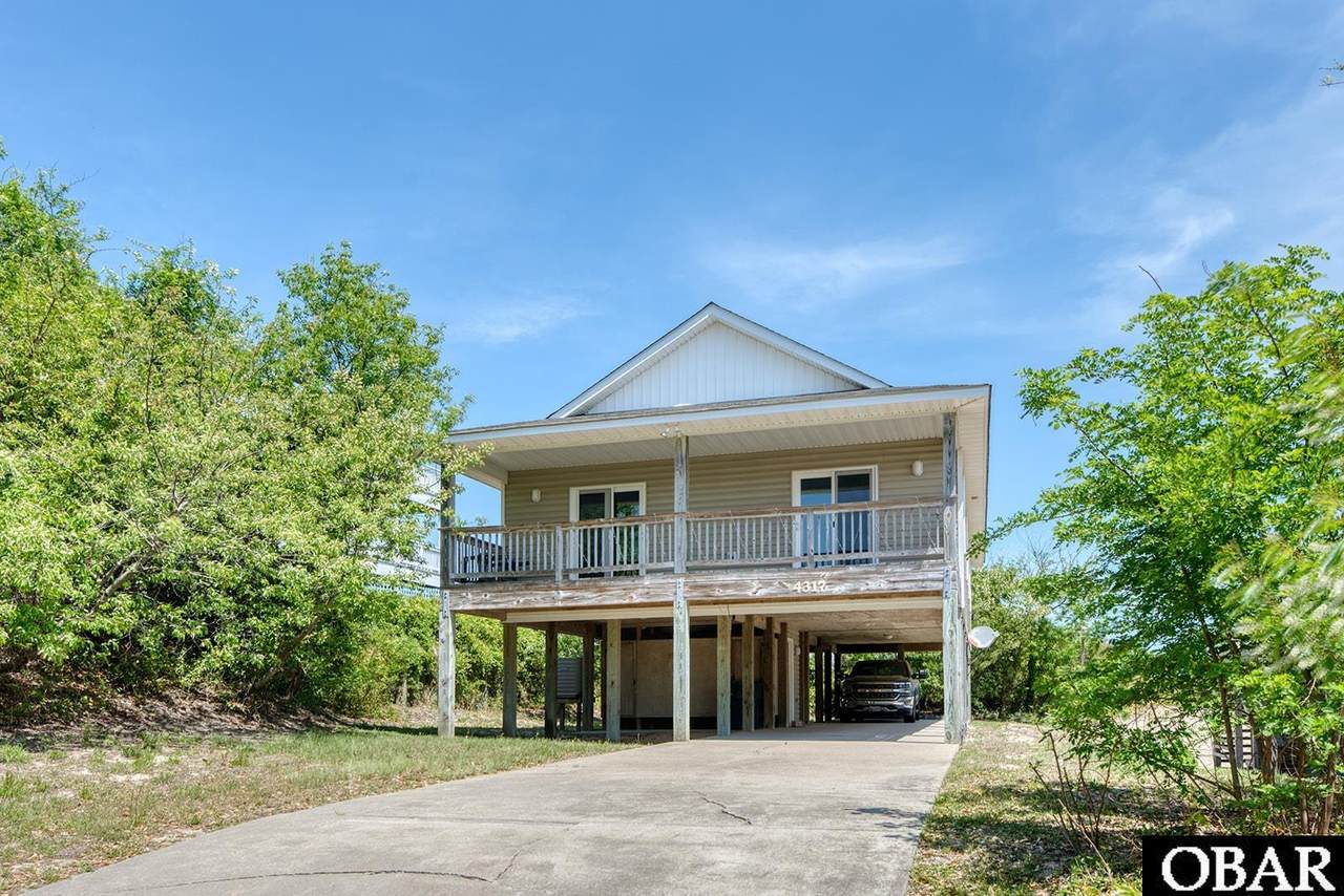 4317 Barracuda Drive - Photo 1