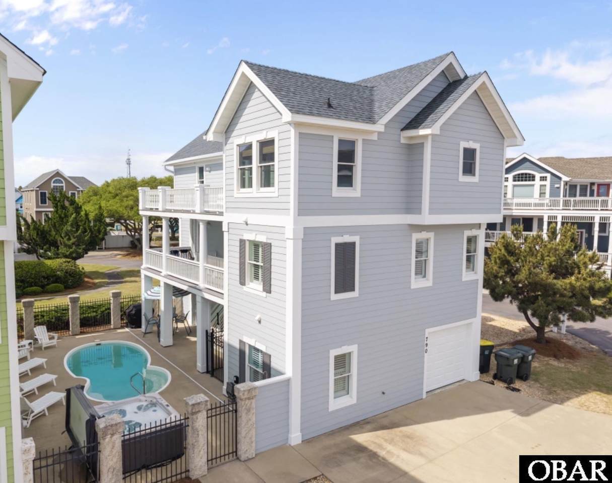 790 Broad Street - Photo 1