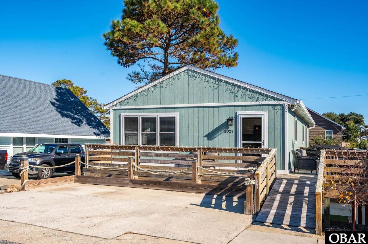 2027 Highview Street - Photo 1