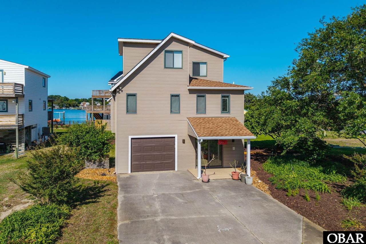 2002 Harbour View Drive - Photo 1