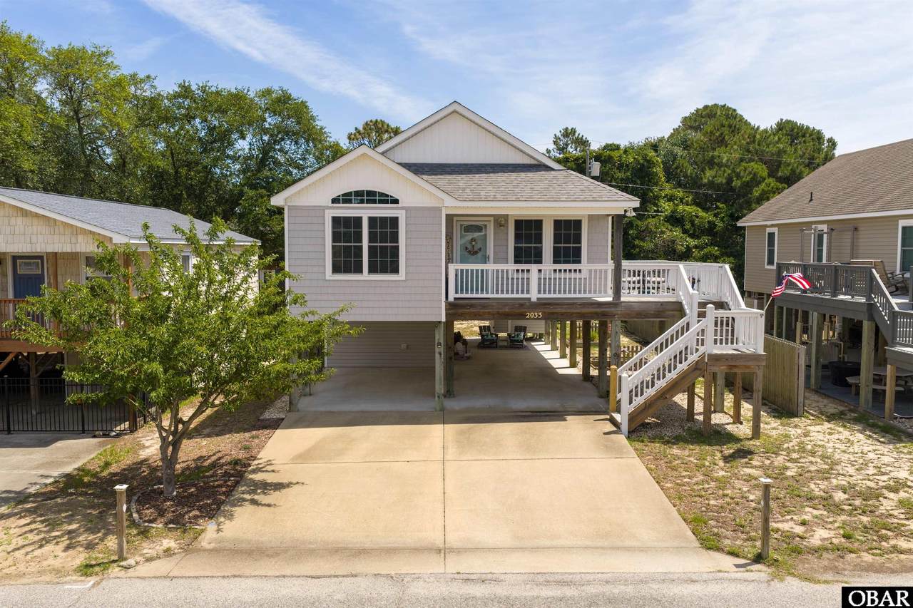 2033 Yorktown Street - Photo 1
