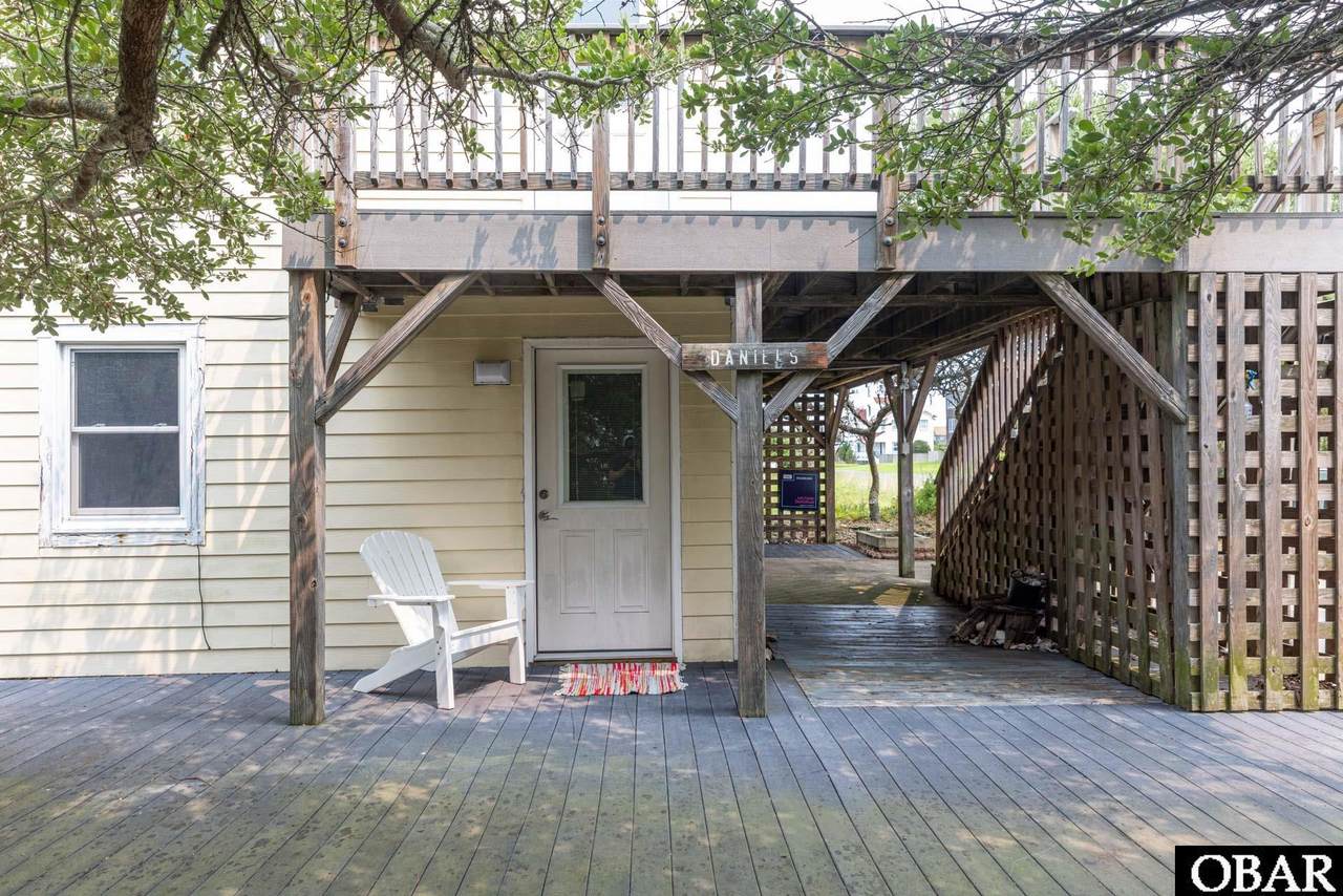 2406 Memorial Avenue - Photo 1