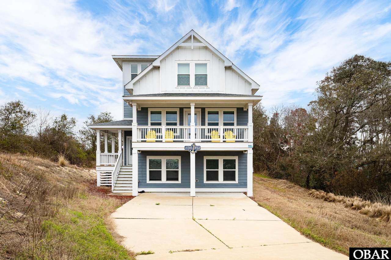 931 Soundside Court - Photo 1