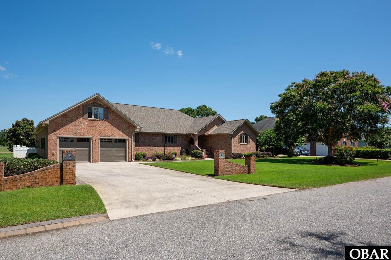 173 Charleston Drive - Photo 1