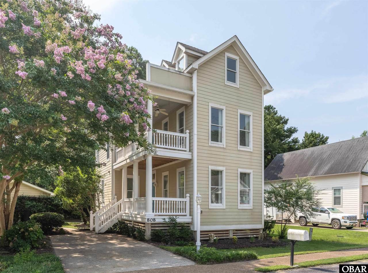 808 Lindsey Lane - Photo 1