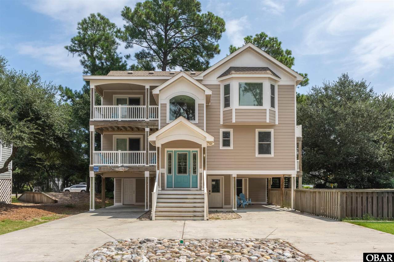 1111 Austin Street - Photo 1