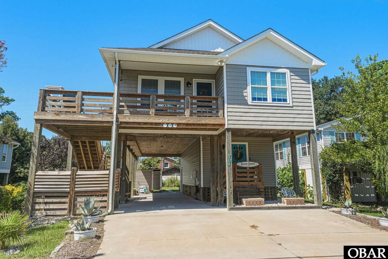 704 Avalon Drive - Photo 1