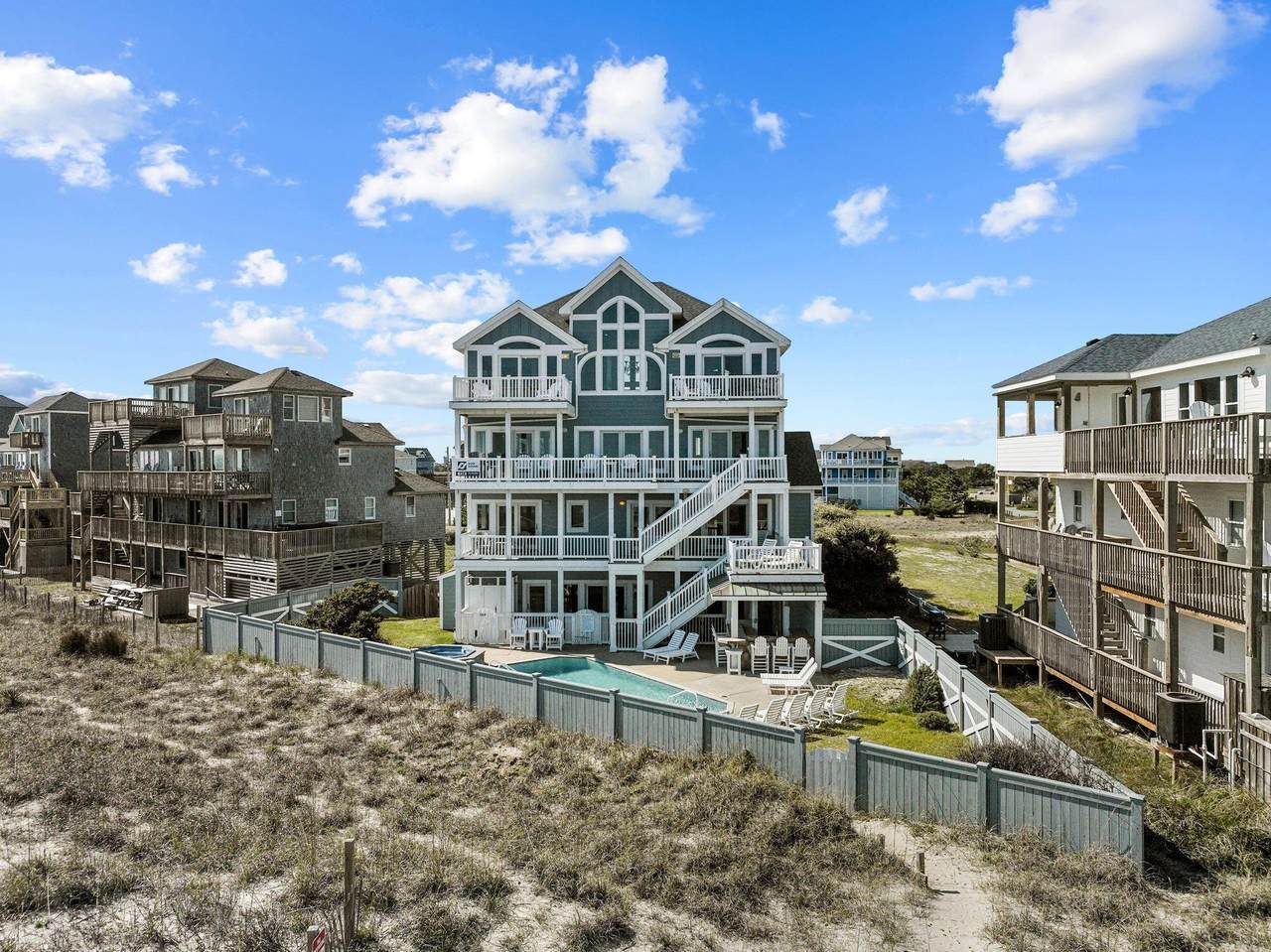 56999 Lighthouse Court - Photo 1