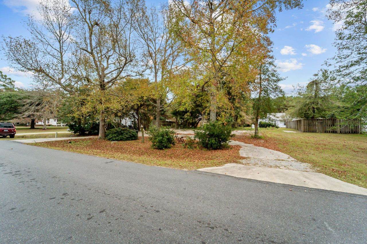 144 Roanoke Trail - Photo 1