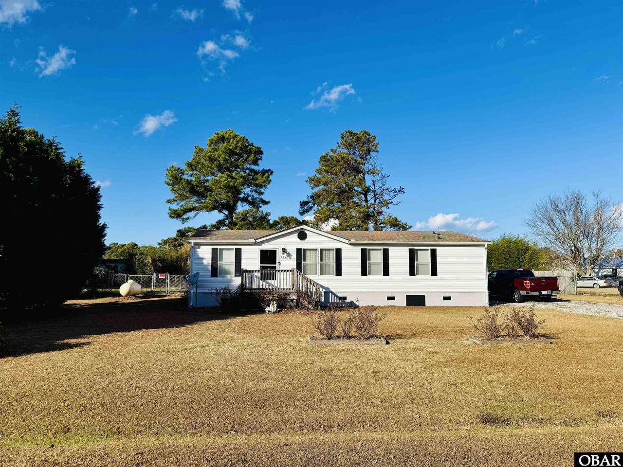 131 Edgewater Drive - Photo 1
