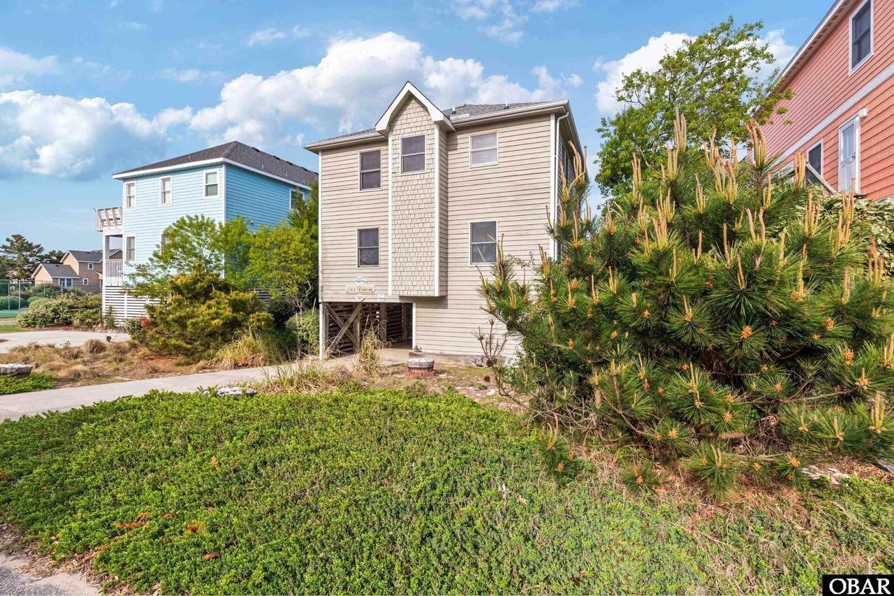 549 White Whale Way - Photo 1